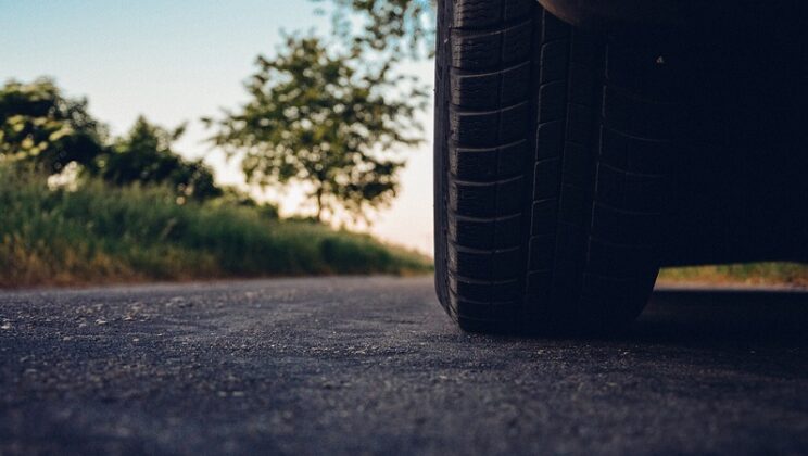 Dream About Flat Tire: Biblical & Spiritual Meaning
