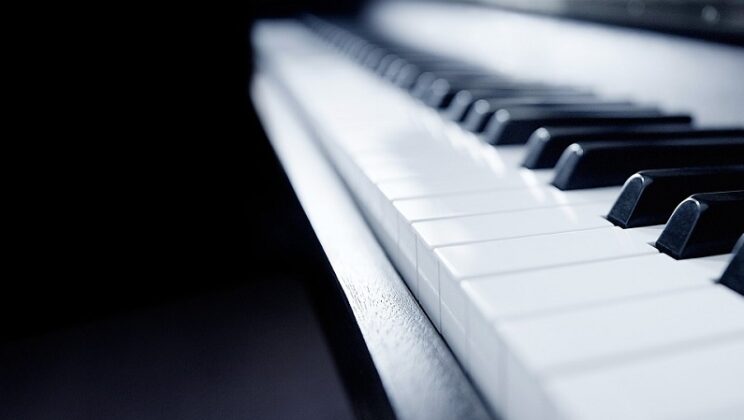 Piano Dream – Spiritual and Biblical Meaning