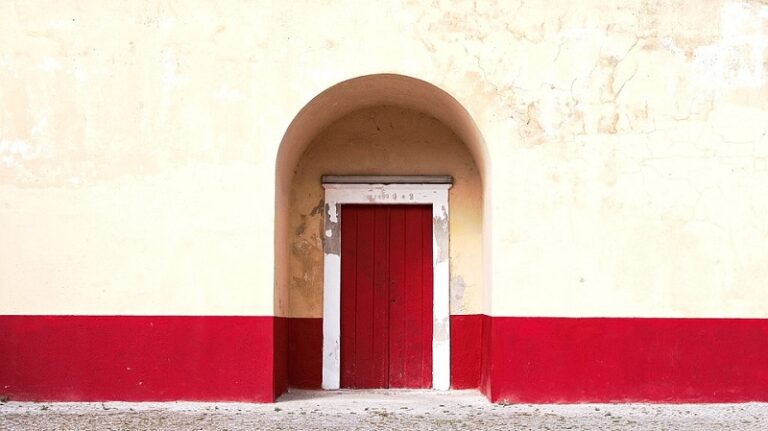 what-does-the-red-door-mean-spiritually