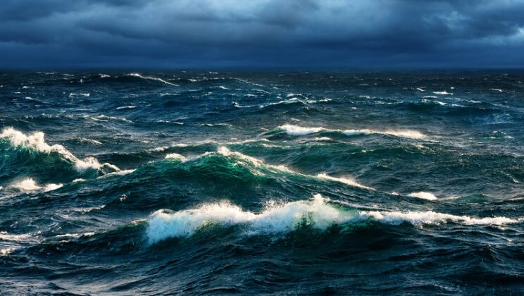 Dream About Sea Water Rising – Spiritual and Biblical Meaning