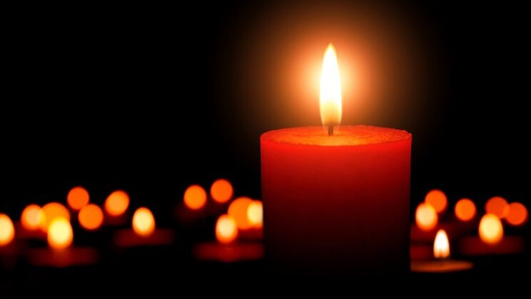 Red Candle – Spiritual Meaning